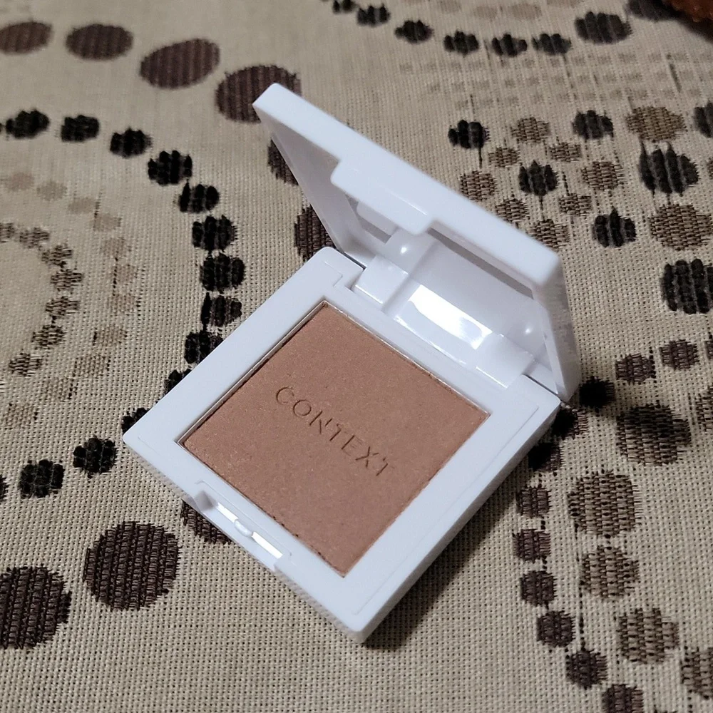 Context Matte Bronzer in Undisputed 0.10 oz